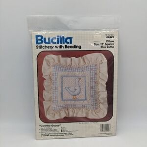 NWT Bucilla Country Goose Ruffle Pillow Stitchery